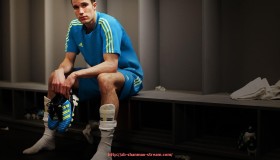 山猫直播官网-英超球队英语水平：球员语言能力与沟通重要性